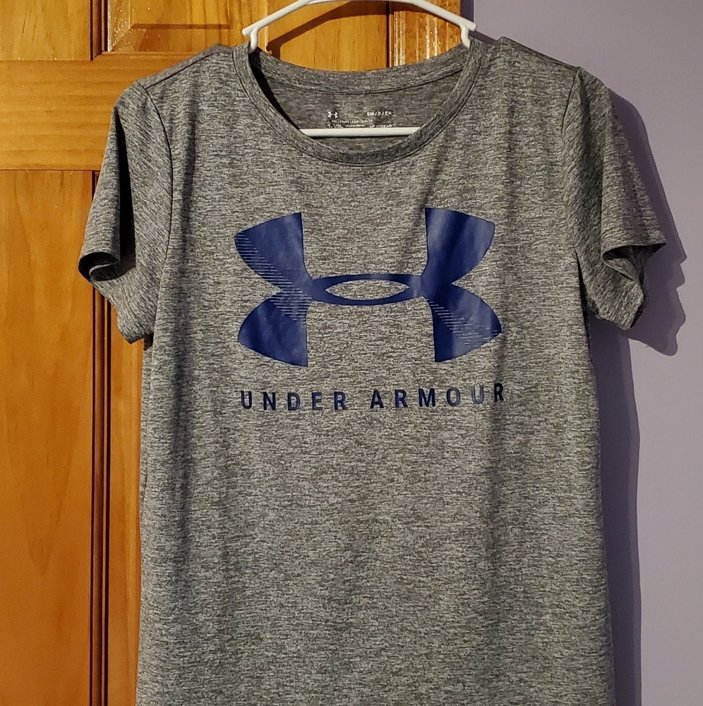 Under armour t shirt